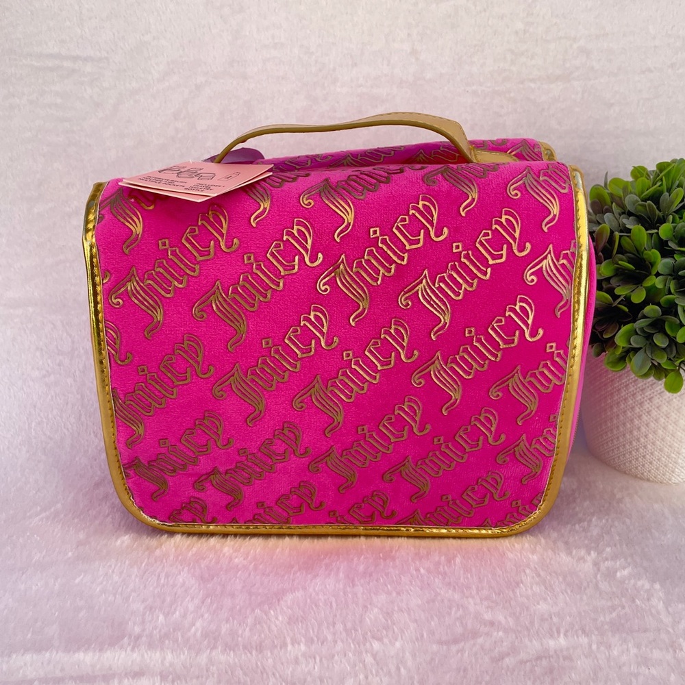 NEW Juicy Couture Hot Pink Velour Hanging Toiletry Bag Gold Travel Organizer